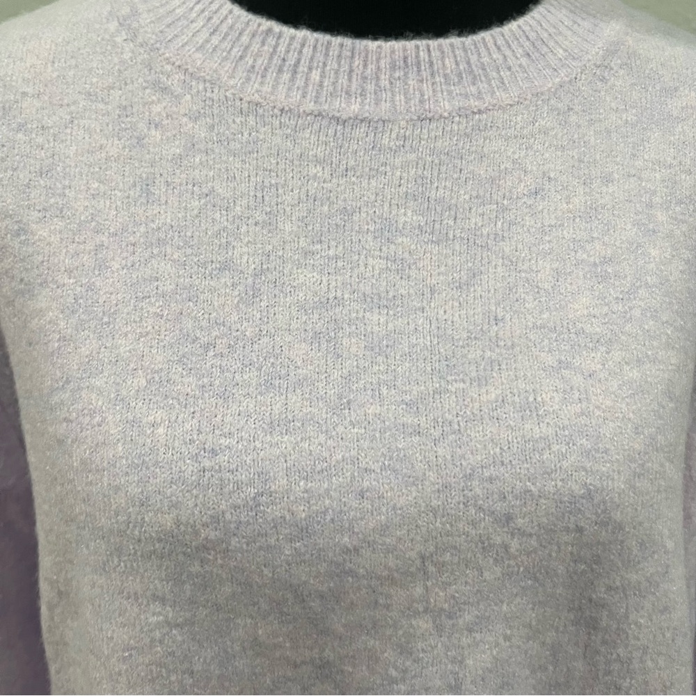 J. Crew Lavender Extra Soft Crew Neck Sweater Size M - Picture 2 of 5